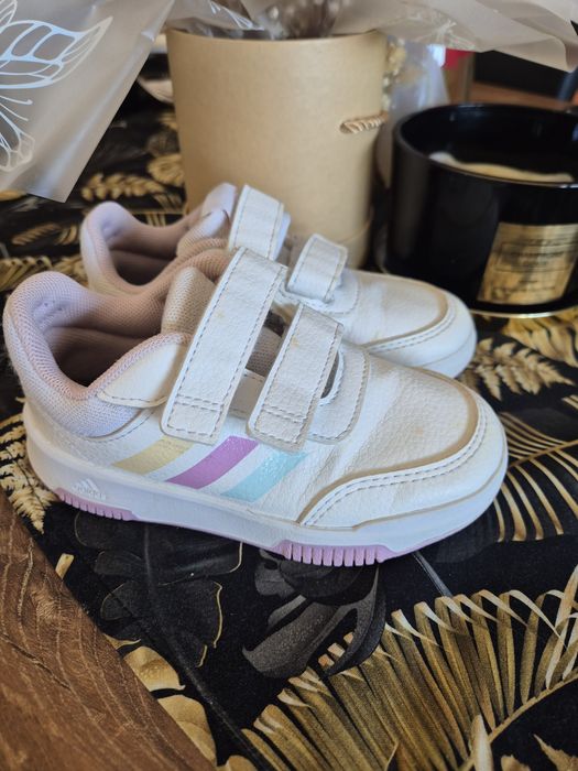 Adidasy adidasa dla dziewczynki rozmiar 26