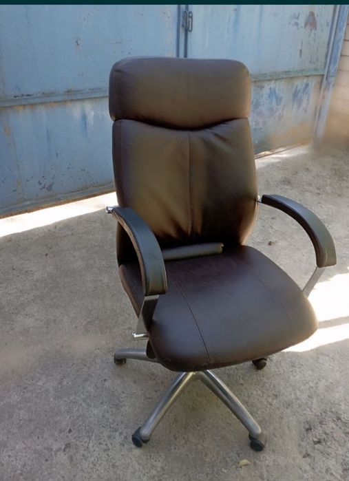 Стул компьютерный офисный