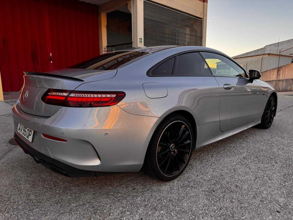 Mercedes-Benz E 220 d Coupé - NIGHT EDITION AMG