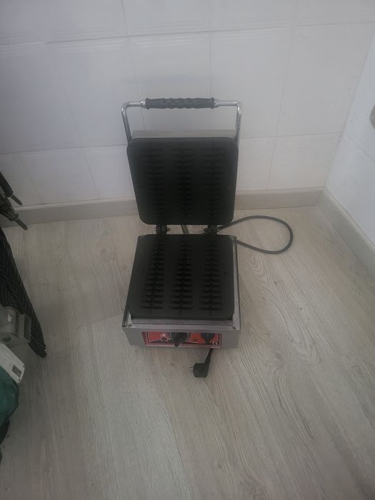 Maquina de waffles industrial