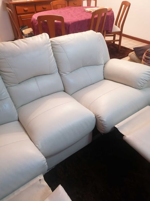 Vendo Sofá em pele