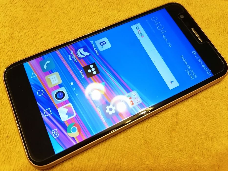 Smartfon LG K10 - (2017) - lekko uszk. wyświetlacz - wszystko działa