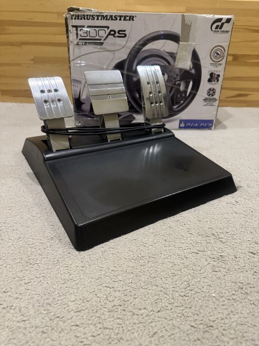 Thrustmaster T300 RS GT + шифтер Logitech