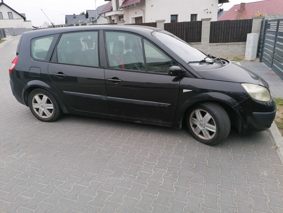 Samochód Renault Grand Scenic 2005r. 7 osobowy