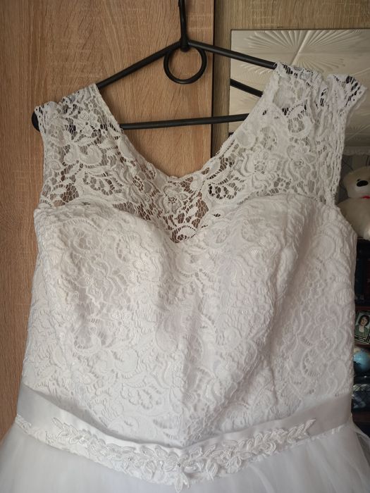 Весільна сукня, пишна, корсет, мереживо, синій декор, НЕ ВІНЧАНА