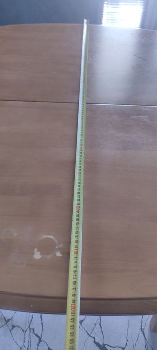 Продам б/у стол деревянный, раздвижной, натуральное дерево,дуб.