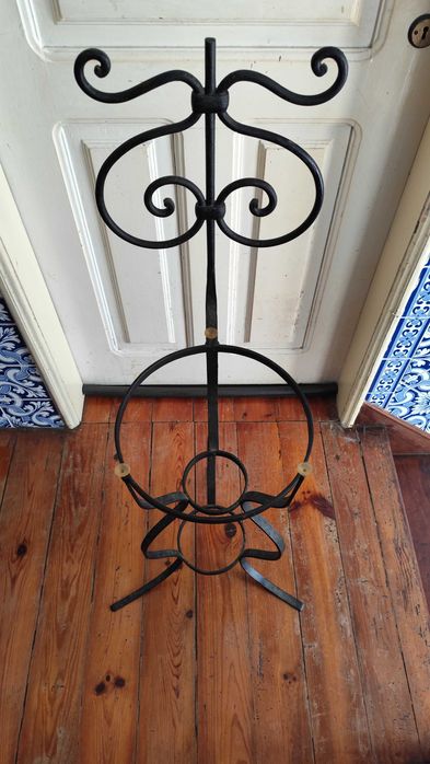 Lavatório de quarto antigo