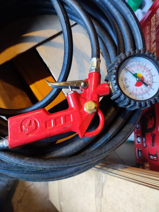 Продам шланг подкачки и манометр