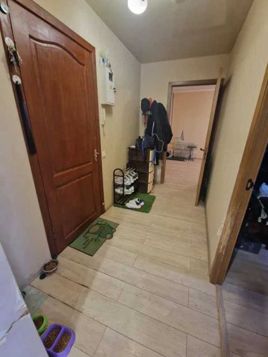 2 кімнатна в багатоповерхівці в ГАРНОМУ СТАНІ в районі КАРАВАНА (720373)