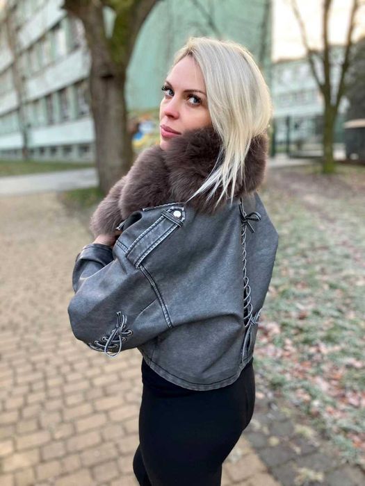 Kurtka z naturalnego futra lisa , skura