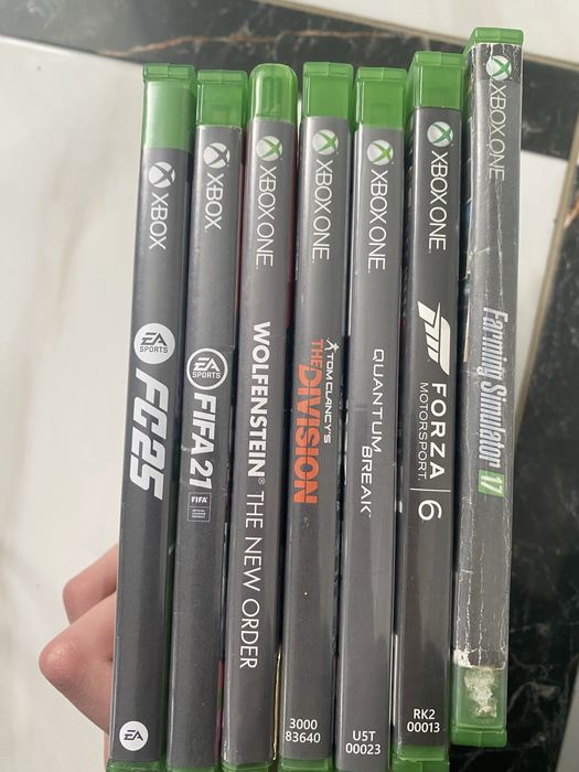 Xbox one  s і 6 ігор