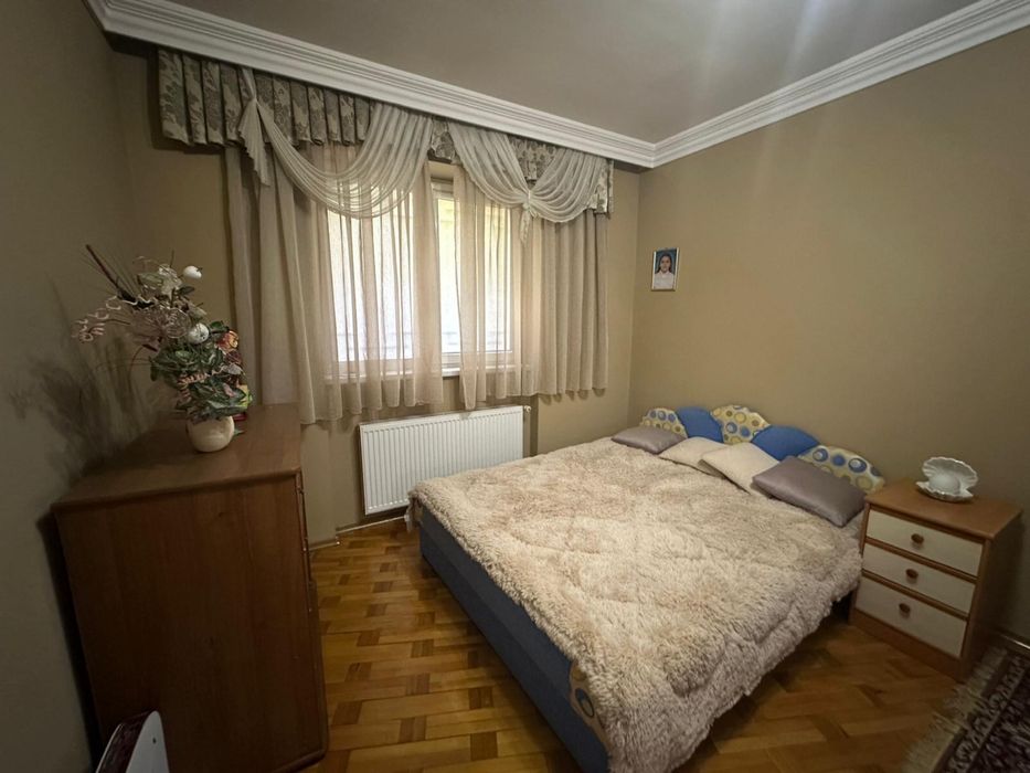 Продаж сучасного будинку в самому центрі м.Берегове