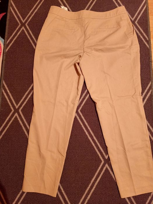 Spodnie damskie nowe 42