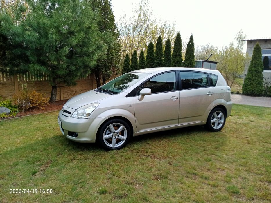 Sprzedam Toyotę Corollę Verso