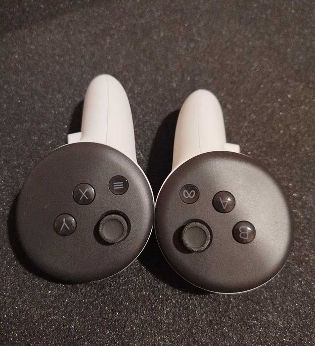 Quest 3 Контролери