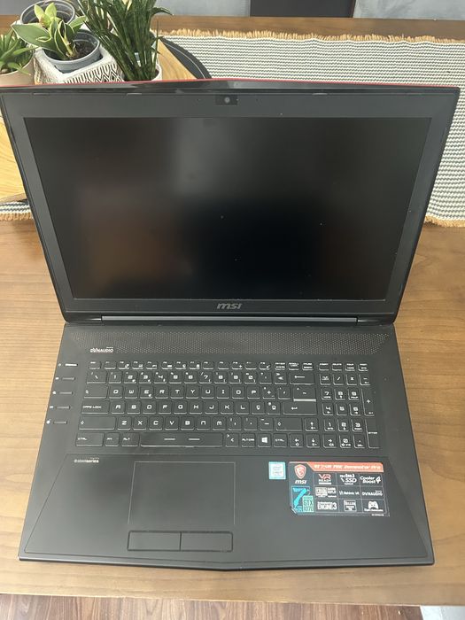Computador MSI portatil GT72VR 7RE Dominator Pro