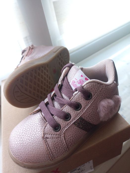 Кросівчи, черевички sprox