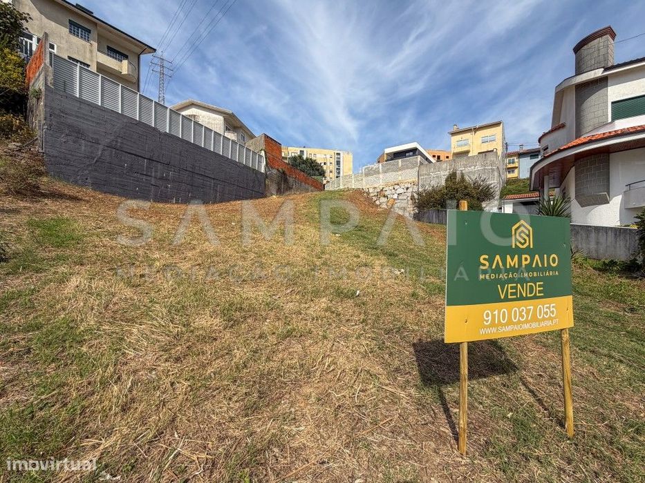 Land Plot – Fânzeres!