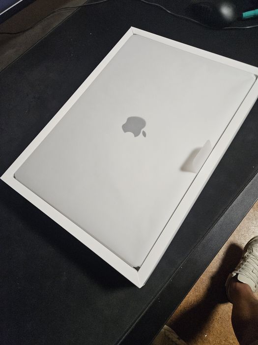 Macbook pro 16' M3 PRO, 36gb ram, 512gb SSD, US Layout