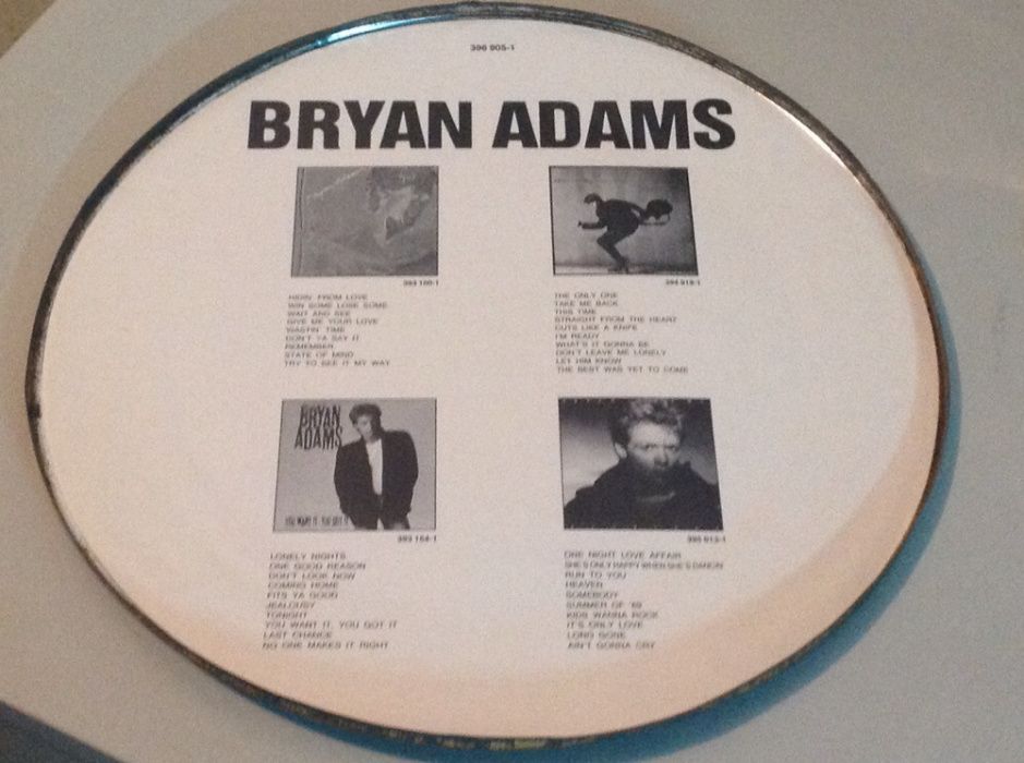 Caixa metálica Bryan Adams c/ 4 LP Vinil edição limitada