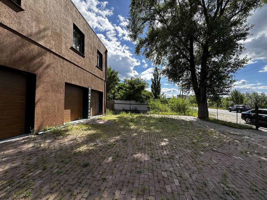 Комплекс СТО Автомойка ул. Радосинская,152