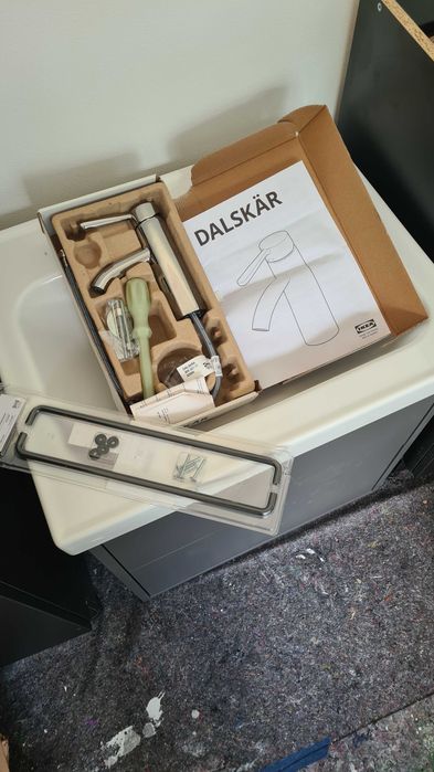 Ikea Szafka z szufladami umywalka kran uchwyty