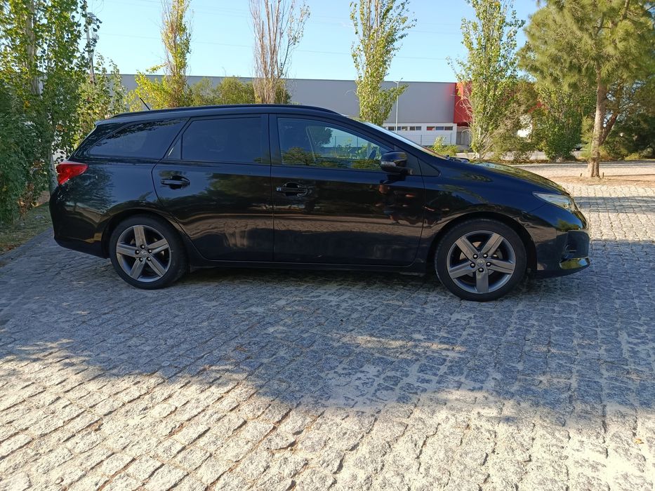 Toyota Auris Touring Sports