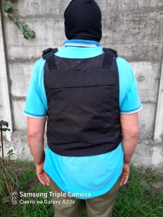 Продам чохол бронежилет Панцир/ескорт ощадбанк