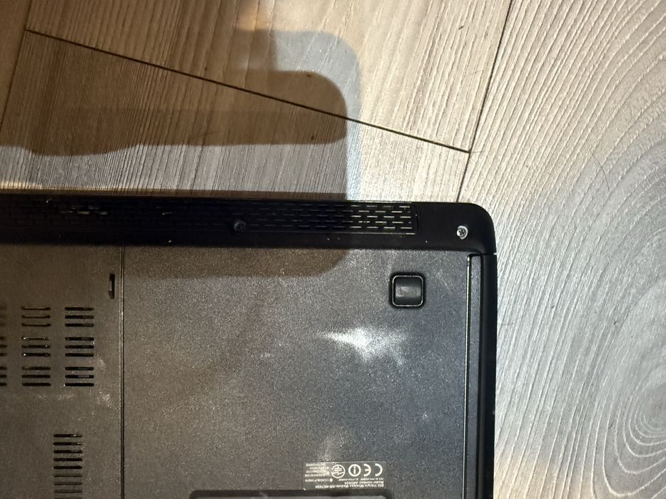 Laptop używany ASUS