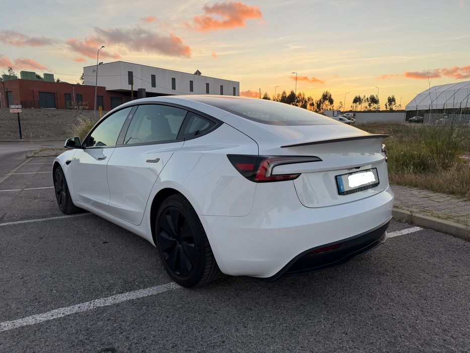 Tesla Model 3  Tração Traseira Nacional