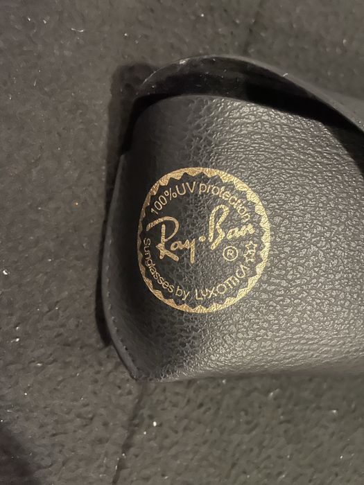 Óculos Ray.Ban.  .