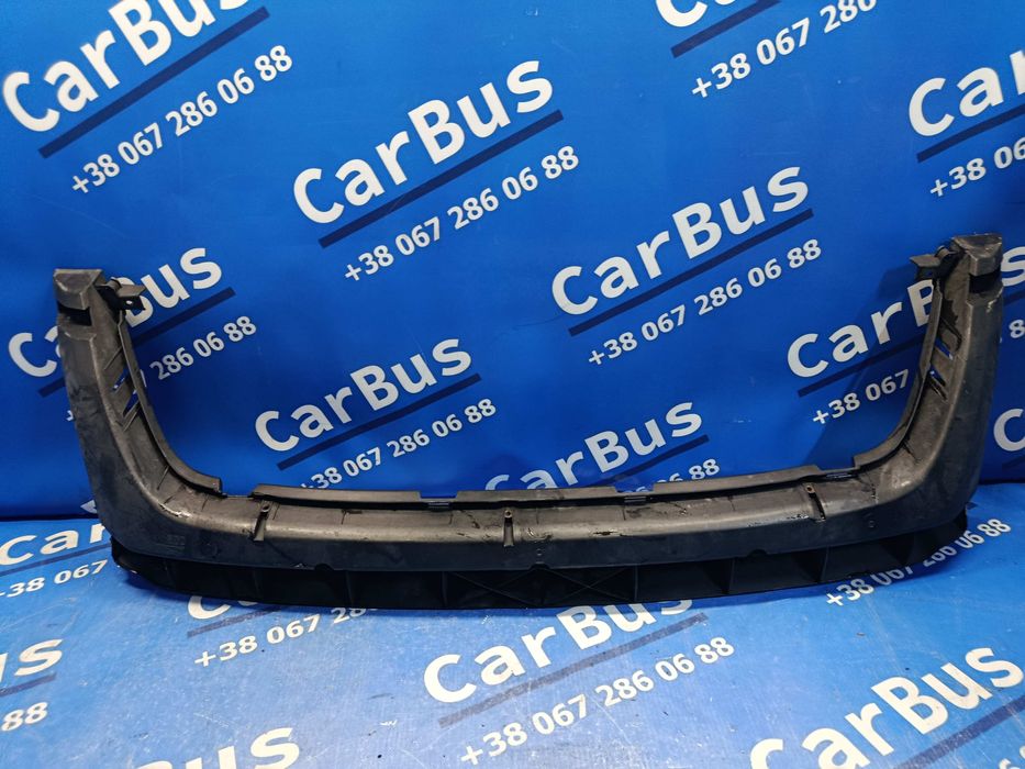 Кронштейн  бампера кріплення центральний Volkswagen Touareg | Туарег