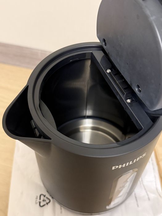 Електрочайник Philips Series 1000 HD9314/90