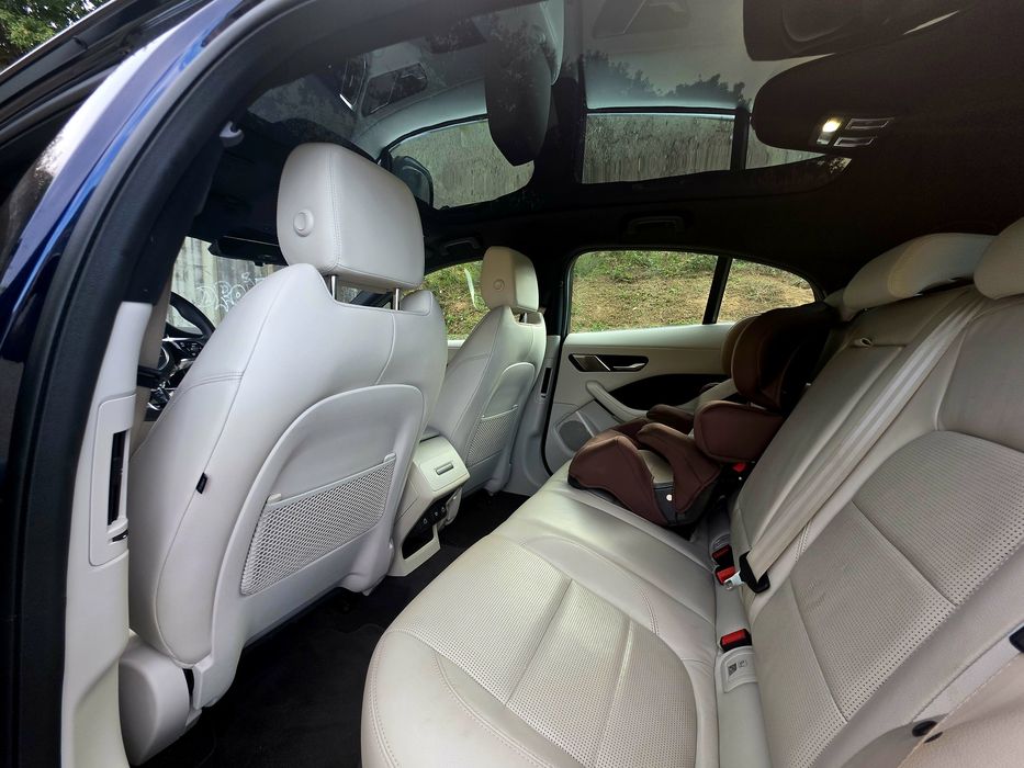 Jaguar IPACE HSE EV400 2 Fase