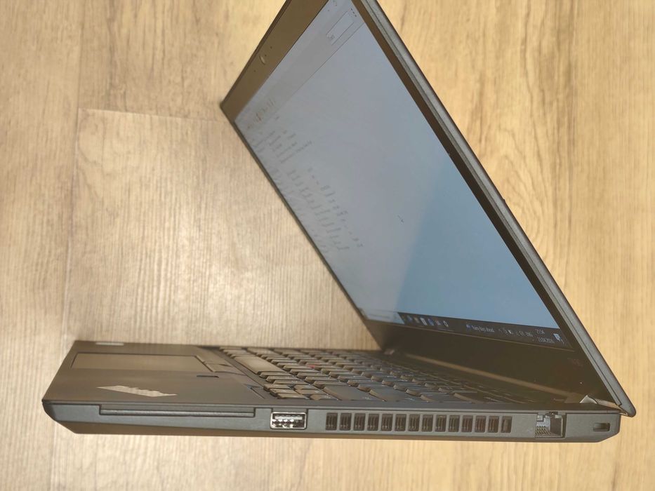 Lenovo ThinkPad T490 / i5-8365U / 8Gb DDR4 / 256Gb SSD / 14" IPS