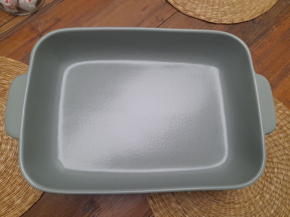 Travessa verde seco da casa fina