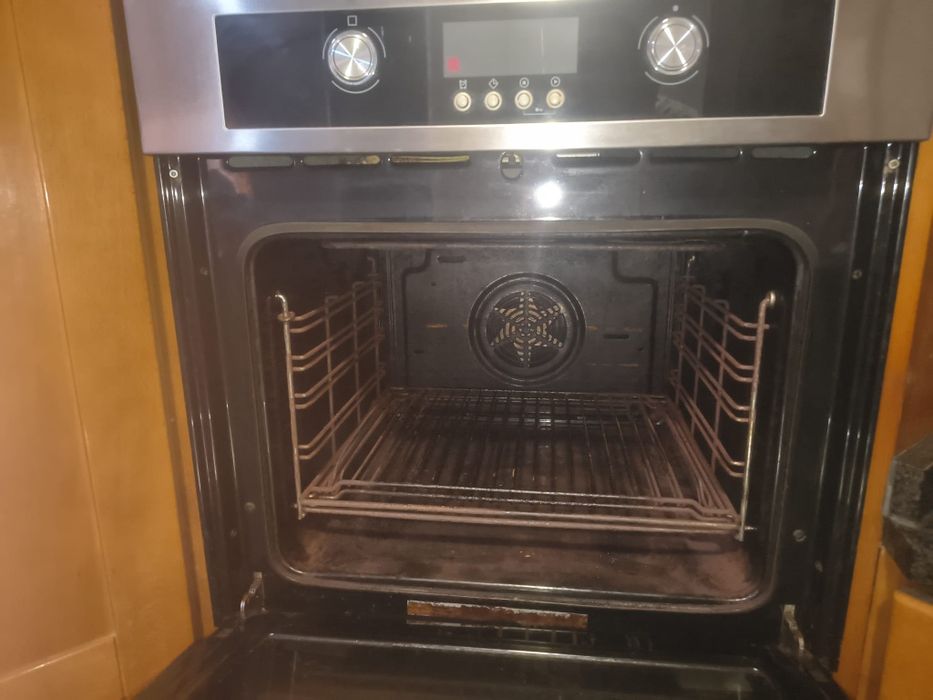 Vendo forno  elétrico