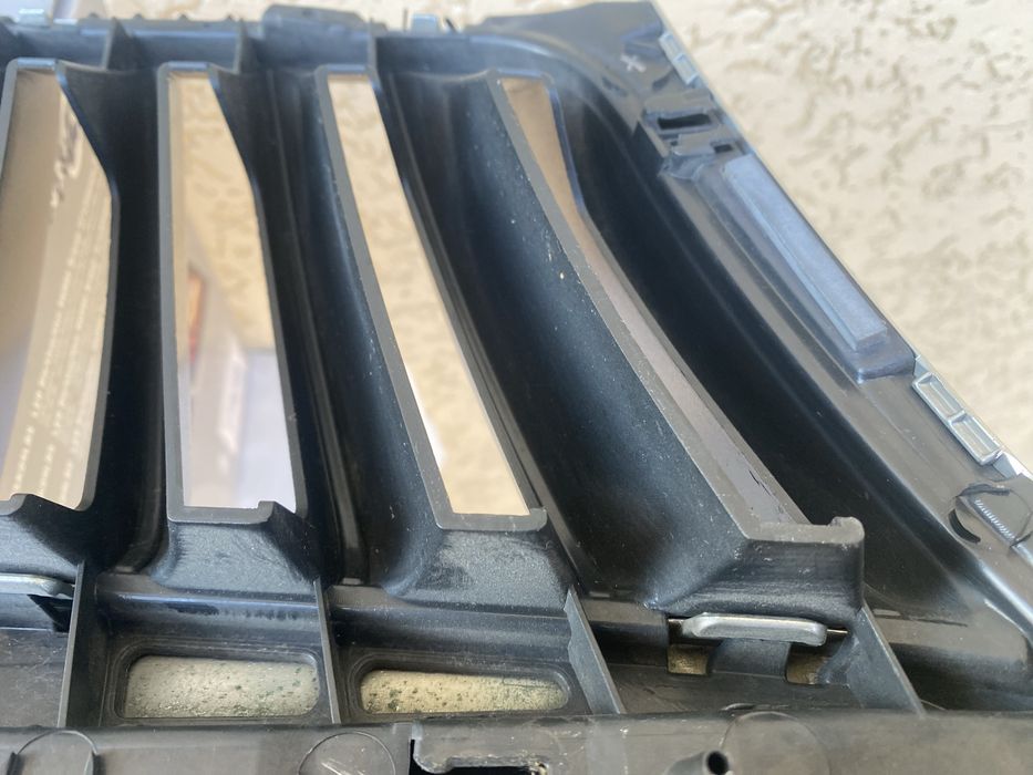 Решітка шкода октавія А5 рест