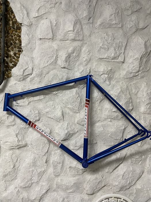 Quadro de bicicleta de ciclismo marca esmaltina, pintado de novo