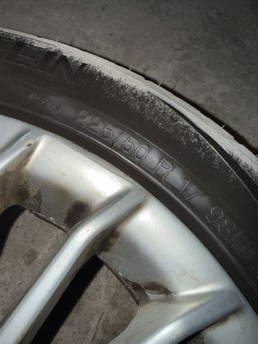 Felgi aluminiowe Audi 17’ + opony zimowe do Audi