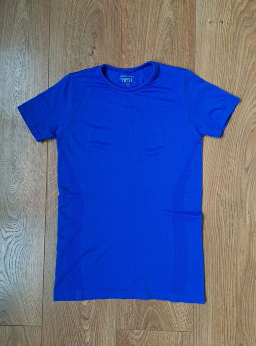 Женская спортивная синяя футболка