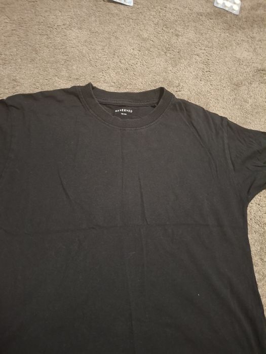 Чорна футболка reserved