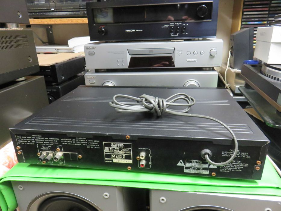 Tuner Pioneer F-443
