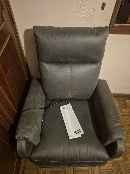Cadeirão reclinável elétrico