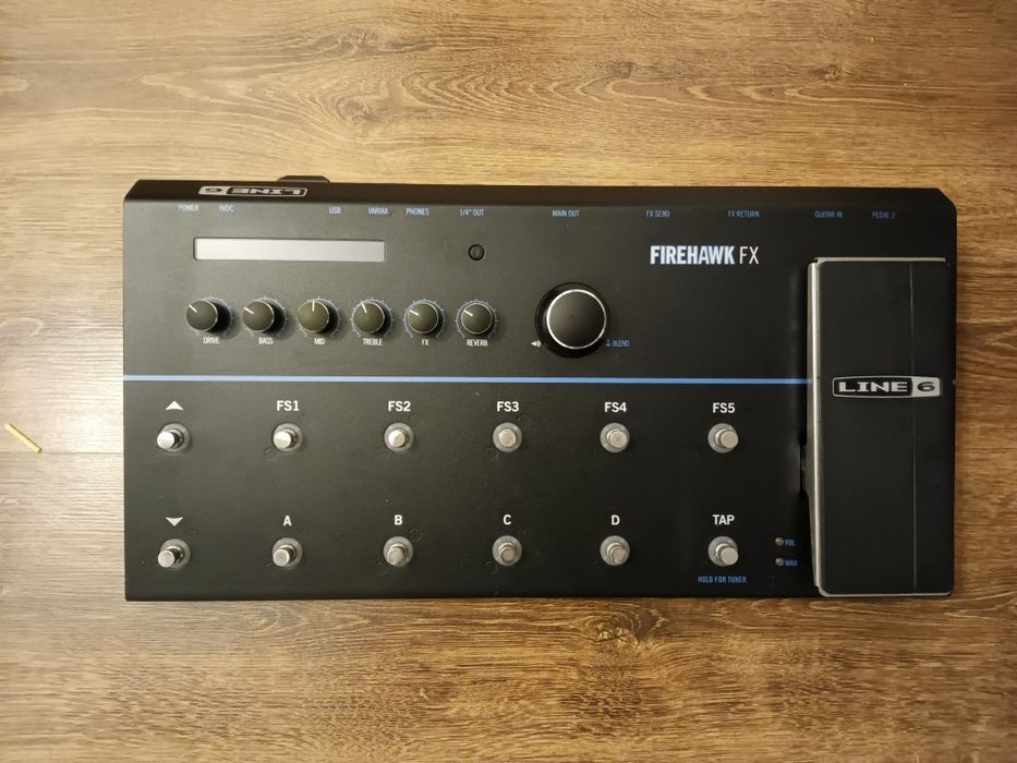 Multiefekt Procesor Modeler gitarowy Line 6 Firehawk fx + torba