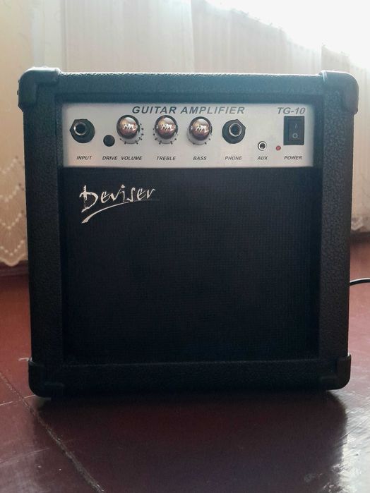 Продаю комбопідсилювач Deviser