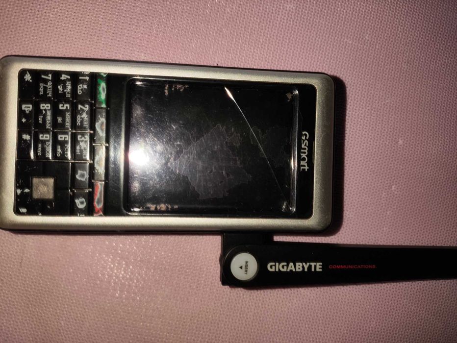 Продам телефон G.smart