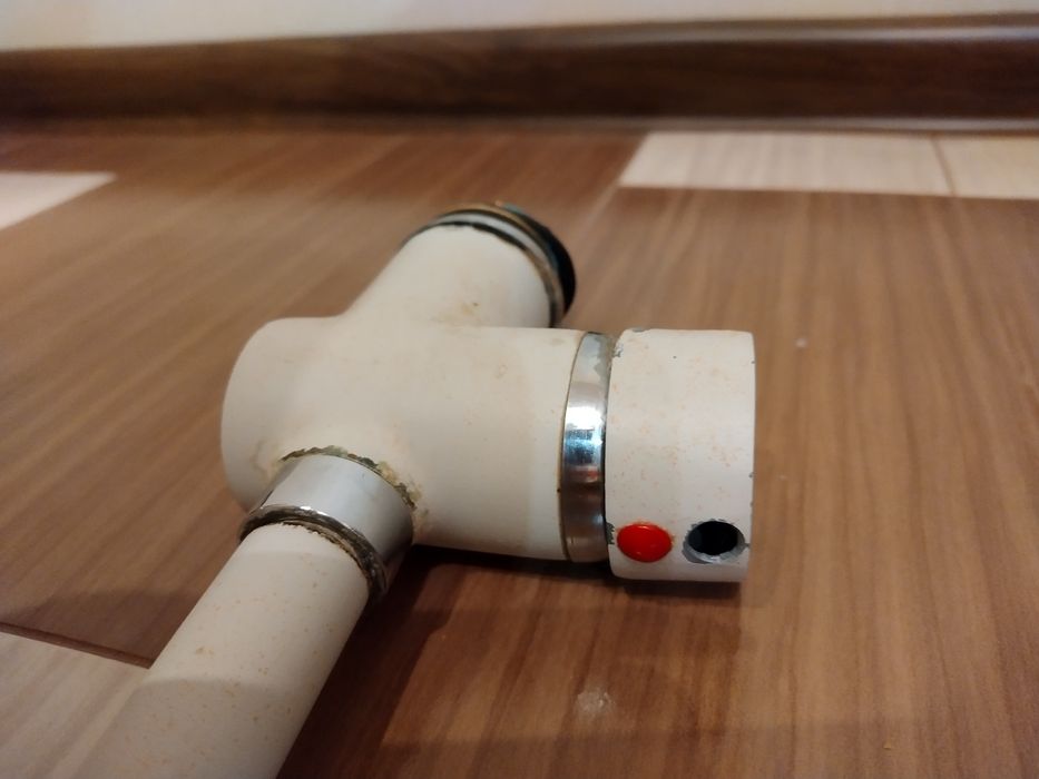 Продам смеситель trion