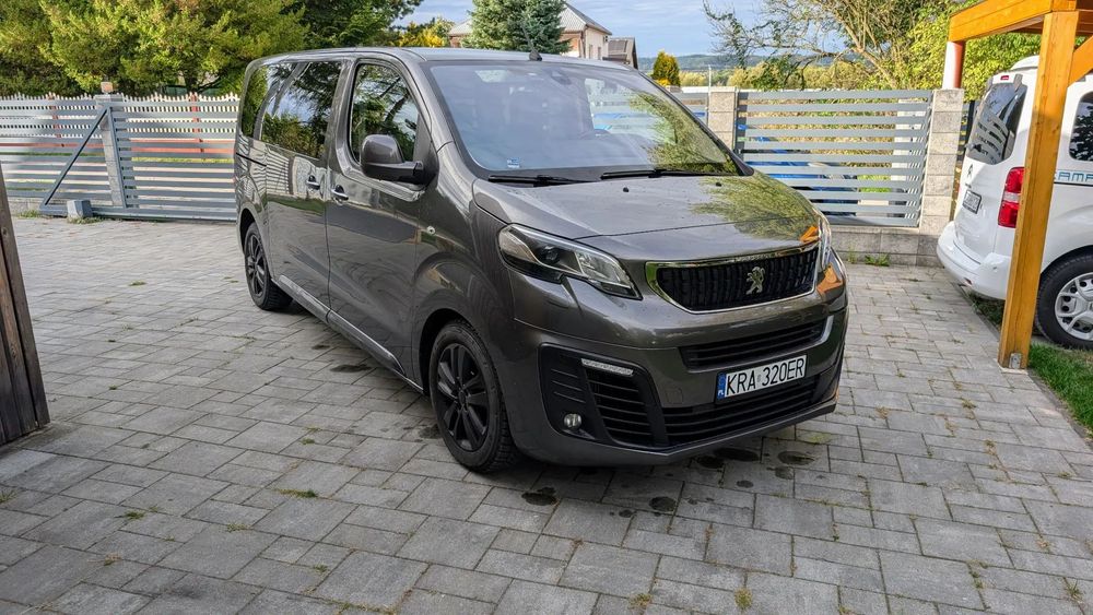 Peugeot Traveller
