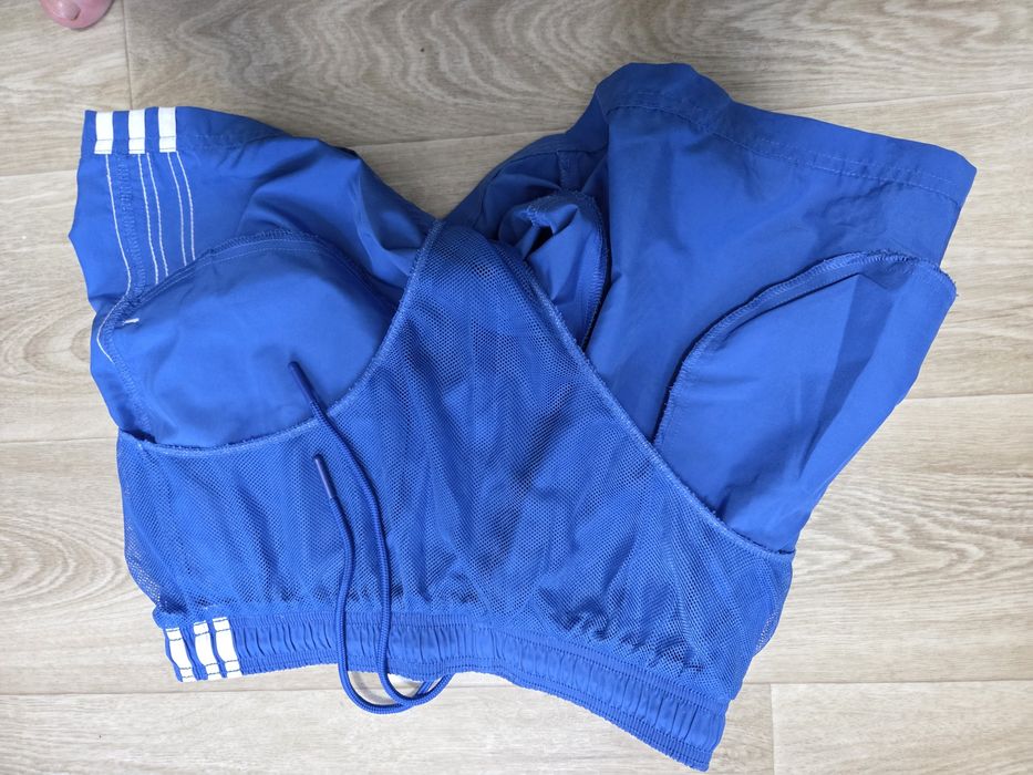Шорти  Adidas р.М